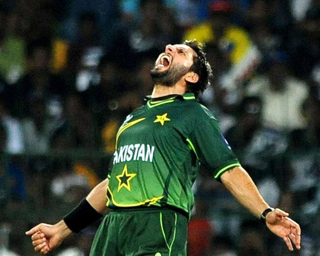 मुंबई में 2006 में हुए सीरियल धमाकों के बाद शिवसेना ने ICC चैंपियंस ट्रॉफी में पाकिस्तान का विरोध किया था.