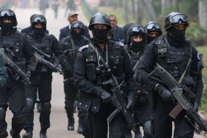 नेशनल सिक्युरिटी गार्ड यानी NSG. NSG का गठन 1968 में किया गया था. NSG में चुने जाने वाले जवान तीनों सेनाओं, पुलिस और पैरामिलिट्री के सबसे अच्छे जवान होते हैं.