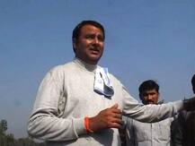 पाकिस्तानी कलाकारों की ‘जूतों से पिटाई’ की जानी चाहिए: संगीत सोम