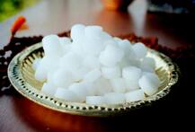 खांसी-जुकाम से लेकर जोड़ों का दर्द तक ठीक कर सकता है कपूर! 