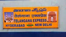 ...जब उल्टा चलने लगी तेलंगाना एक्सप्रेस, घबरा गए यात्री!