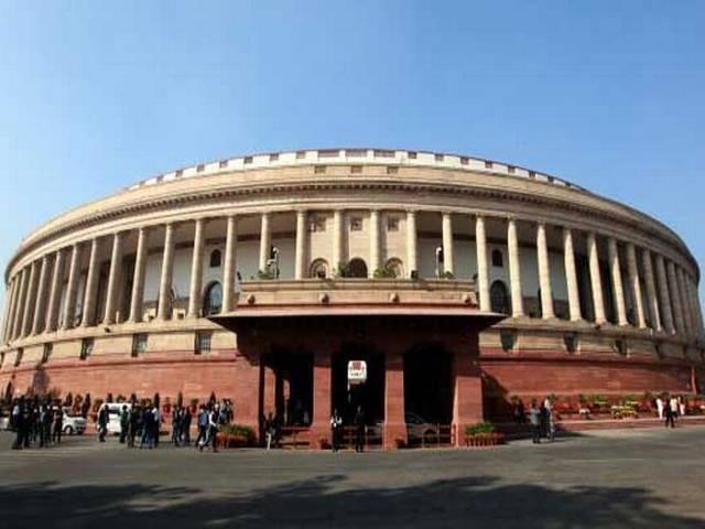 Lok Sabha May Debate On Demonetisation Pm Modi Will Be In House नोटबंदी पर लोकसभा में आज हो सकती है चर्चा, पीएम मोदी होंगे मौजूद