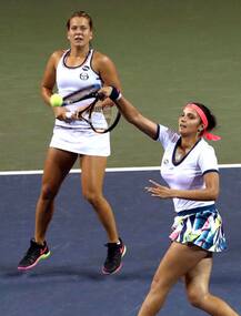 सानिया-स्ट्राइकोवा की जोड़ी वुहान ओपन के फाइनल में हारी