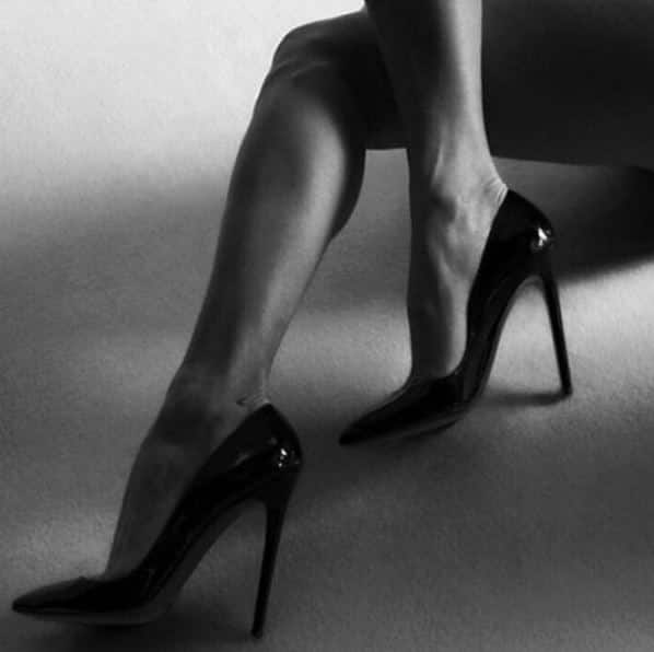 कुछ प्रशंसकों ने सोशल मीडिया पर उन कथित तस्वीरों को पोस्ट करना शुरू कर दिया.