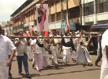 केरल: कुत्तो की निर्मम हत्ता के मामले ने सुप्रीम कोर्ट मे राज्य सरकार से मांगी रिपोर्ट 