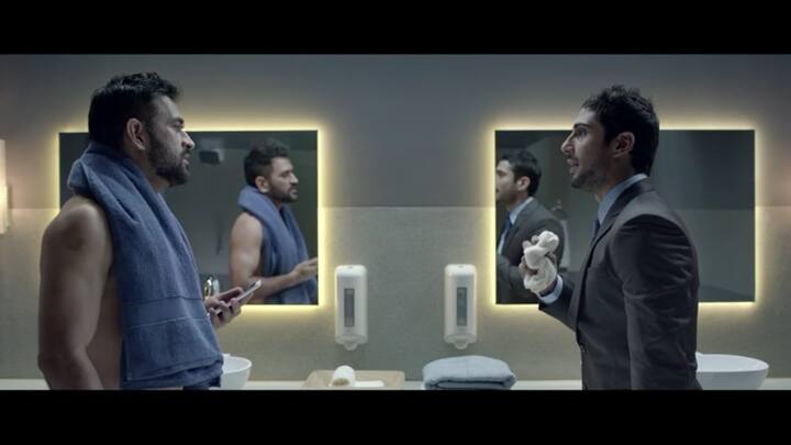 प्रोडक्ट के जन्मे बिना प्रमोशन - फिल्म में धोनी को फिनोलेक्स, लावा फोन्स, गार्नियर आदि को इंडोर्स करते दिखाया गया है. धोनी लावा फोन के एड में भी दिखते हैं वो भी 2007 विश्व कप के बाद जबकि लावा फोन 2009 में बाजार में ही आया था. गार्नियर का एड तो धोनी ने कभी किया ही नहीं.