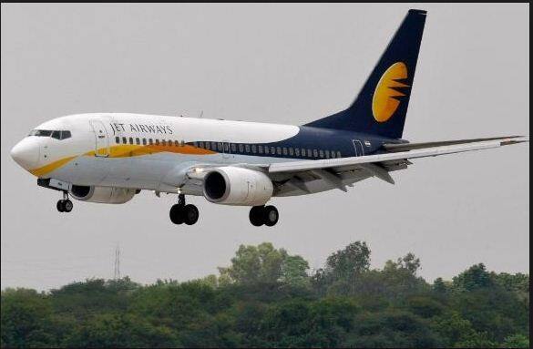 दिल्ली में लैंडिंग के समय फिसला जेट एयरवेज का विमान, हादसा टला Delhi Major Accident Averted At Igi Airport दिल्ली में लैंडिंग के समय फिसला जेट एयरवेज का विमान, हादसा टला