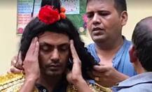 VIDEO: रामलीला के मंच से दूर नवाजुद्दीन ने फेसबुक पर बयां किया अपना दर्द