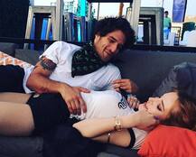 कैलिफोर्निया की गलियों में चुंबन करते दिखे ये स्टार्स! 