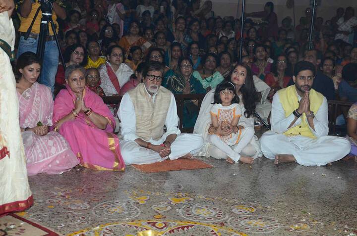  ऐश्वर्या सहित पूरे बच्चन परिवार ने साथ में सेलिब्रेट किया दुर्गा पूजा, देखें तस्वीरें
