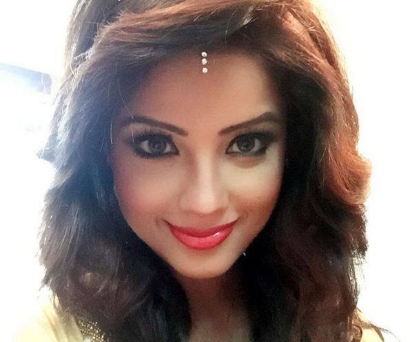 Famous Actress Adaa Khan Joined Pardes Mei Hai Mera Dil सीरियल 'परदेस में है मेरा दिल' में दिखेंगी मशहूर एक्ट्रेस अदा खान
