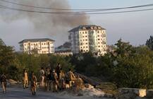 तस्वीरों में देखें पंपोर में 24 घंटे से जारी एनकाउंटर, बिल्डिंग में छिपे 2 से 3 आतंकी