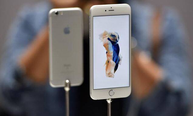 iPhone 7 इस महीने भारत में लॉन्च हुए आईफोन7 के कुछ मॉडल पर पेटीएम 7000 रुपये का कैशबैक ऑफर दे रहा है. ये डील आपके लिए अच्छी साबित हो सकती है. 