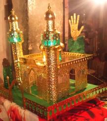 अमरोहा: मुहर्रम के जुलूस में निकाला गया 72 फीट ऊंचा ताजिया