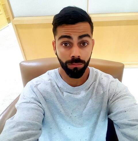 कैमरे के सामने विराट कोहली को ऐसे कभी नहीं देखा होगा आपने? 