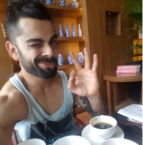  कैमरे के सामने विराट कोहली को ऐसे कभी नहीं देखा होगा आपने? 