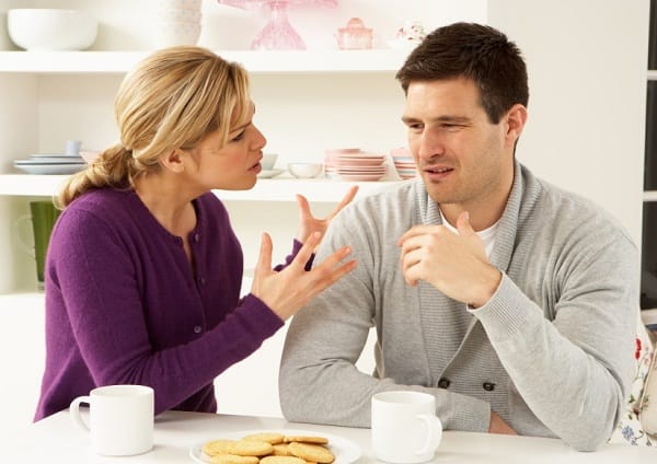 Relationship Tips: पति हर बात पर बोलता है झूठ, तो ऐसे निपटें relationship tips best ways to deal with a lying husband Relationship Tips: पति हर बात पर बोलता है झूठ, तो ऐसे निपटें