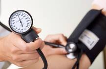 दवाएं ही नहीं ये चीजें भी असरदार हैं हाई बीपी कम करने में!  