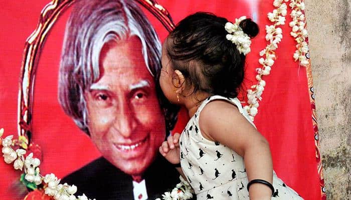 25 जुलाई 2015 को निधन