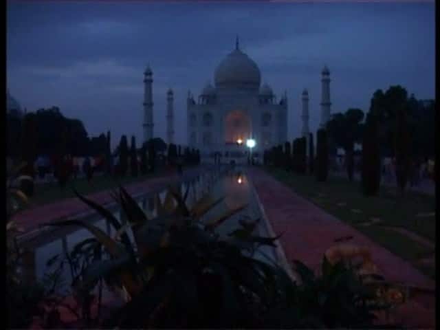 States चांदनी रात में 'ताज का दीदार' नहीं होने से सैलानी खफा, ASI ने दिया SC का हवाला!