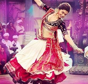 दीपिका पादुकोण की तरह चाहते हैं पतली कमर, तो अपनाएं उनके सीक्रेट!