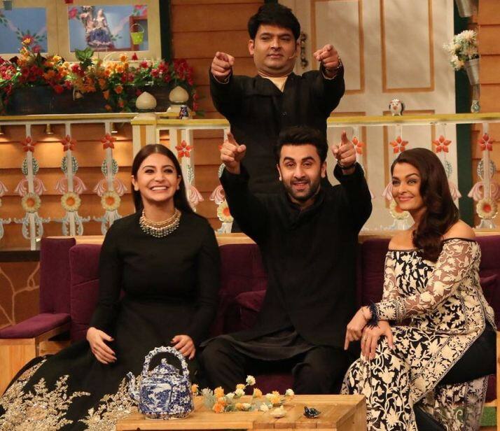  आगे देखिए 'द कपिल शर्मा शो' के सेट से कई दिलचस्प तस्वीरें...