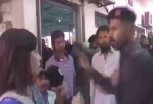 पाकिस्तान: कांस्टेबल ने महिला रिपोर्टर को मारा थप्पड़, जांच के आदेश