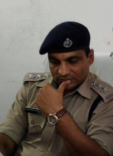 लगभग साढ़े आठ साल बाद अब जोगिंदर पूरी तरह से पुलिस में अपनी ड्यूटी निभा रहे हैं और देश को अपनी सेवाएं दे रहे हैं. लेकिन इसके साथ भी जोगिंदर क्रिकेट खेलते हैं और अपने पूर्व क्रिकेटर साथियों से मेल मुलाकात और फिल्म में भी बिज़ी हैं.(देखें आगे)