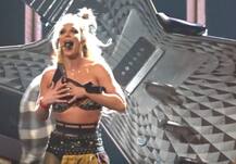 OMG: \'उप्स मोमेंट\' की शिकार हुईं ब्रिटनी स्पीयर्स!