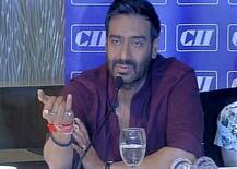 MNS की \'गुंडागर्दी\' पर बोले अजय, 5 करोड़ देने के लिए जबरदस्ती नहीं होना चाहिए!