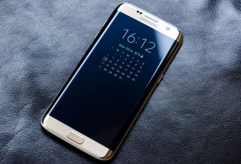 फरवरी में लॉन्च हो सकता है गैलेक्सी S8, होगा 6GB RAM से लैस!