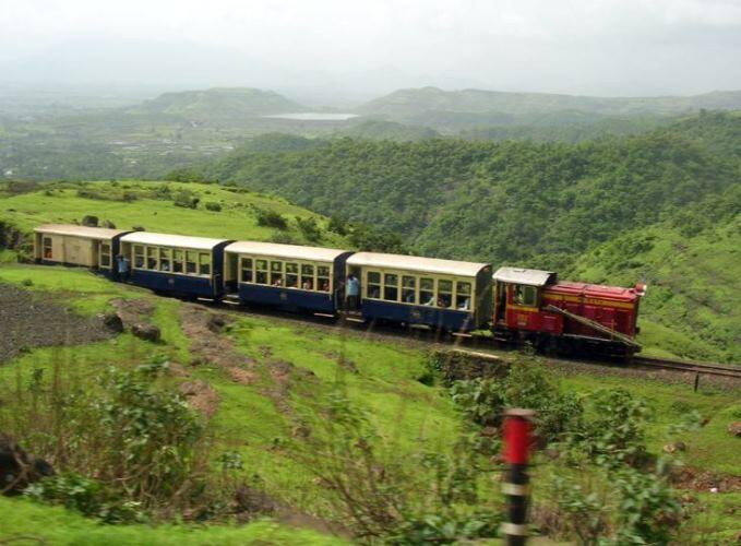माथेरन पूरे एशिया का एकमात्र ऐसा हिल स्टेशन है जो वाहन मुक्त है.