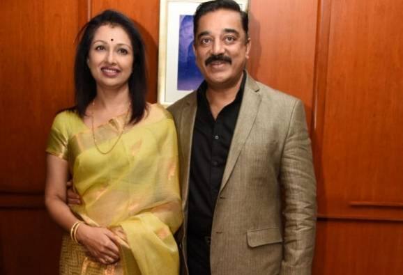 कमल हासन(Kamal Haasan) - कमल हासन ने भी तीन तीन शादियां की हैं. पहली शादी तो 1978 में ही हो गई थी पत्नी का नाम था वाणी गणपति. इसके बाद दूसरी शादी उन्होंने सारिका ठाकुर से की थी. दोनों लिव इन में भी रहे थे और दोनों की 2 बेटियां भी हैं लेकिन 2004 में ये दोनों भी अलग हो गए. इसके बाद कमल गौतमी के संपर्क में आए दोनों एक दूसरे के प्यार में पड़े. लेकिन आज इनकी भी राहें जुदा हो चुकी है. दोनों ने कभी शादी को लेकर तो कुछ नहीं कहा लेकिन मीडिया में हमेशा इनकी शादी की ही बातें होती हैं. 