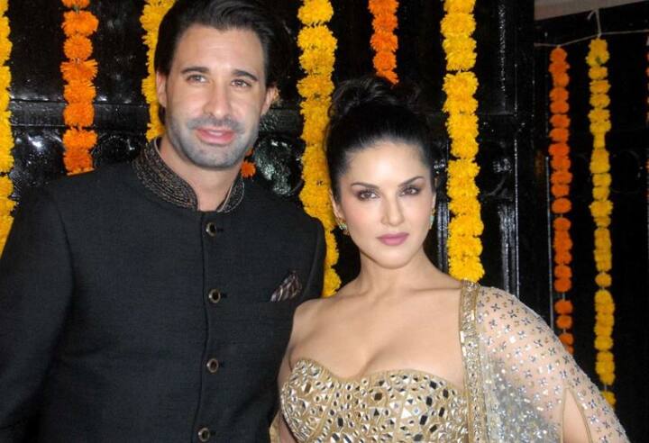 बॉलीवुड की हॉट एंड बोल्ड अभिनेत्री सनी लियोनी भी हसबैंड डेनियल के साथ एकता की पार्टी में शामिल हुईं. जैसे ही सनी इस पार्टी में पहुंची सभी की नजरें मानों उन्हीं पर ठहर गईं. पार्टी में सनी की हॉट अदाएं आकर्षण का केंद्र बना. देखिए सभी तस्वीरें...