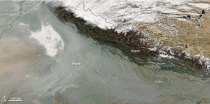 नेशनल ग्रीन ट्रिब्यूनल ने की थी रिक्वेस्ट- पिछले साल नेशनल ग्रीन ट्रिब्यूनल ने सरकार से किसानों द्वारा बचा हुआ भूसा जलाने पर रोक की मांग की थी. आपको बता दें, अक्तूबर के अंत में किसान बचे हुए भूसे को जलाना शुरू कर देते हैं जिससे स्मोग एकदम बढ़ जाता है.