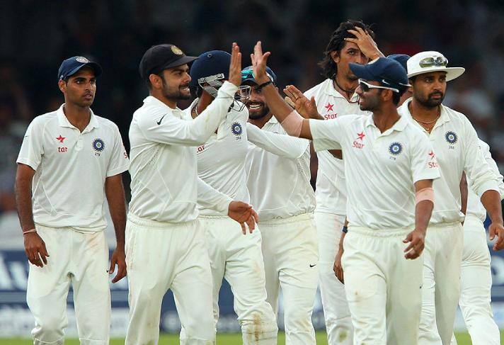  हाल ही में टीम इंडिया में इंग्लैंड दौरे के लिए वापसी करने वाले स्टार खिलाड़ी के जीवन में एक साथ दौहरी खुशी आ गई है.