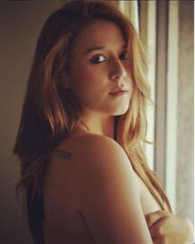 बिकीनी में तस्वीर शेयर कर सुर्खियों में हैं कृष्णा श्रॉफ, देखें