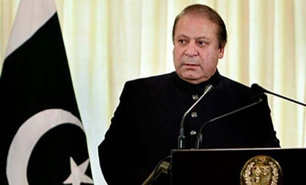 पनामा पेपर मामला: नवाज शरीफ को फौरी राहत, सुप्रीम कोर्ट ने जांच के लिए कमेटी बनायी Panama Leaks Pm Not Disqualified Sc Orders Jit To Probe Money Trail पनामा पेपर मामला: नवाज शरीफ को फौरी राहत, सुप्रीम कोर्ट ने जांच के लिए कमेटी बनायी