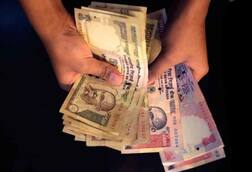 कालेधन को सफेद करने का 'इंटरनेशनल खेल', चौंकाने वाला है हवाला का यह रूप