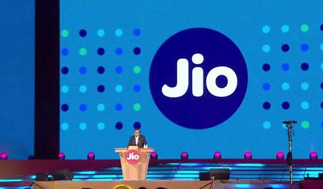 ये सर्विस हाई-स्पीड ऑप्टिकल फाइबर से पहुंचाई जाएगी. भारत में कई जगहों पर केबल का काम किया जा चुका है वहीं मुंबई के कई हिस्सों में कंपनी ये सुविधा पायलेट सर्विस के जरिए देगी.