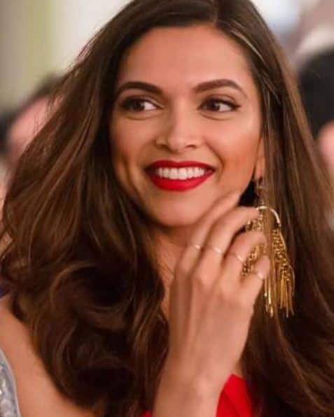 इसी बिल्डिंग के 30 वें माले पर दीपिका ने एक और फ्लैट खरीदा है, जिसे वो अपने लाइफ के सबसे खास शख्स को गिफ्ट करने वाली हैं.