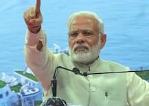 नोट बंदी पर भावुक हुए मोदी, ‘विरोधी मुझे जिंदा नहीं छोड़ेंगे, मैंने देश के लिए घर छोड़ा’