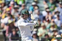 इतिहास रचने के साथ सबसे आगे निकले डिकाक