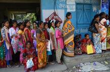 बैंकों का दावा स्याही लगाने के बाद भीड़ में कमी, RBI ने किए नए एलान