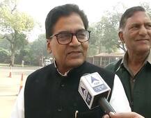 रामगोपाल यादव की 25 दिन बाद हुई सपा में वापसी, रद्द हुआ 6 साल का निलंबन