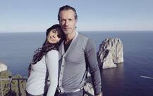 पेरिस में नकाबपोश हमलावरों ने मल्लिका शेरावत की पिटाई की 