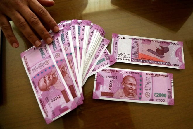 People using Indian Overseas Bank scheme will get upto 1 lakh rupee loan इंडियन ओवरसीज बैंक की इस स्कीम का इस्तेमाल कर मिलेगा 1 लाख रुपये तक का लोन