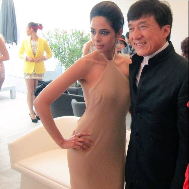 मल्लिका शेहरावत हॉलीवुड फिल्मों में भी काम कर चुकी हैं. 