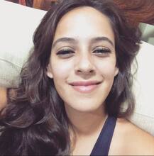 बिना मेकअप ऐसी दिखती हैं हेजल कीच, सोशल मीडिया पर की हैं तस्वीरें शेयर!