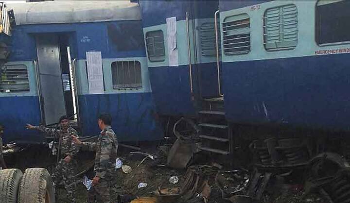 इस हादसे में एसी के 5, स्लीपर के 6, जनरल के दो और लगैज के एक डब्बे को नुकसान पहुंचा है. सबसे ज्यादा नुकसान S-2 बोगी को हुआ है.